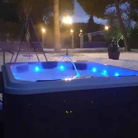 Pequeño Paraiso Con Jacuzzi Y Piscina Privada