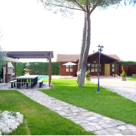 Pequeño Paraiso Con Jacuzzi Y Piscina Privada Сasa de vacaciones *