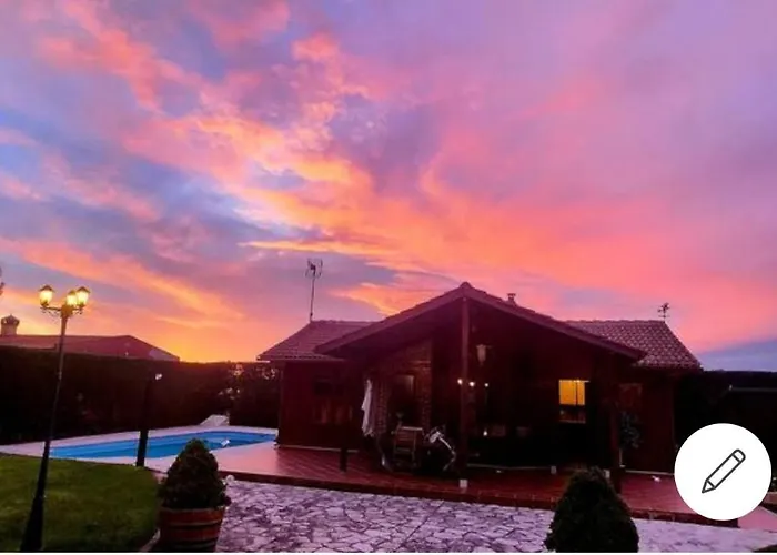 Pequeño Paraiso Con Jacuzzi Y Piscina Privada Сasa de vacaciones Traspinedo